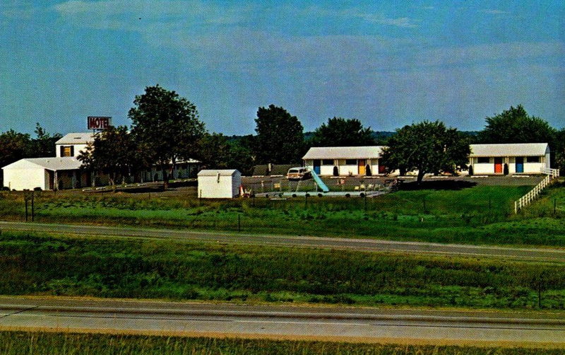 Travel-Inn Motel - Vintage Postcard (newer photo)